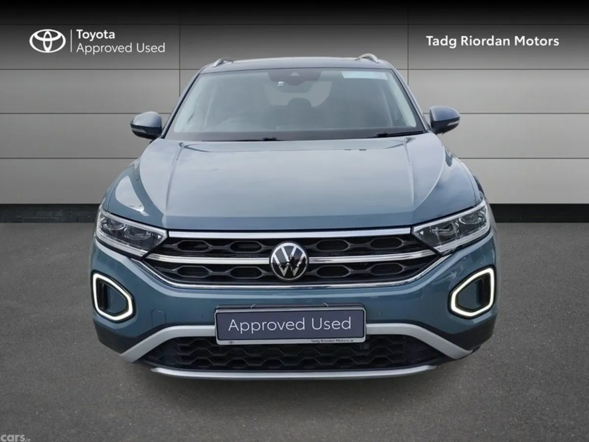 Volkswagen T-Roc Estate, Petrol, 2023, Blue