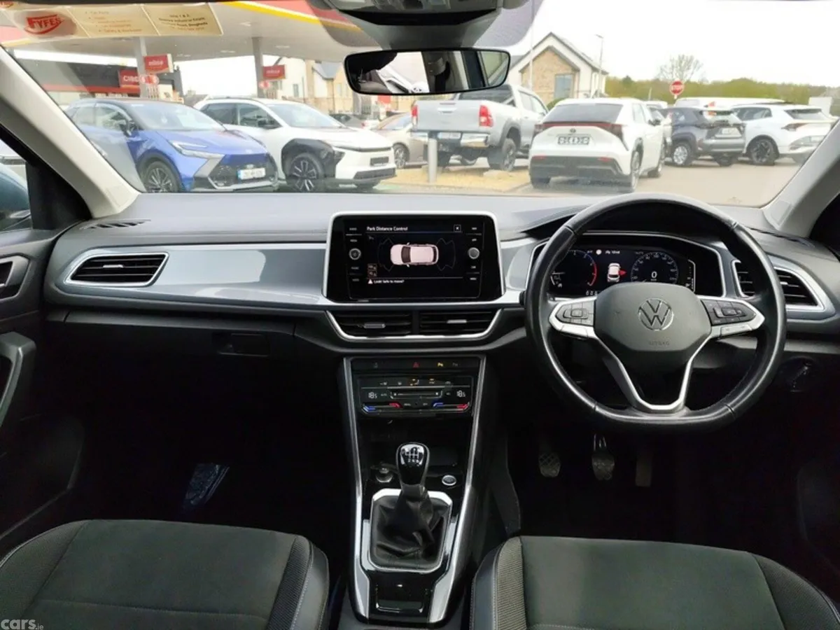 Volkswagen T-Roc Estate, Petrol, 2023, Blue