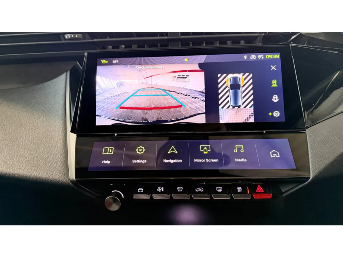 Peugeot 308 Hatchback, Diesel, 2023, Red