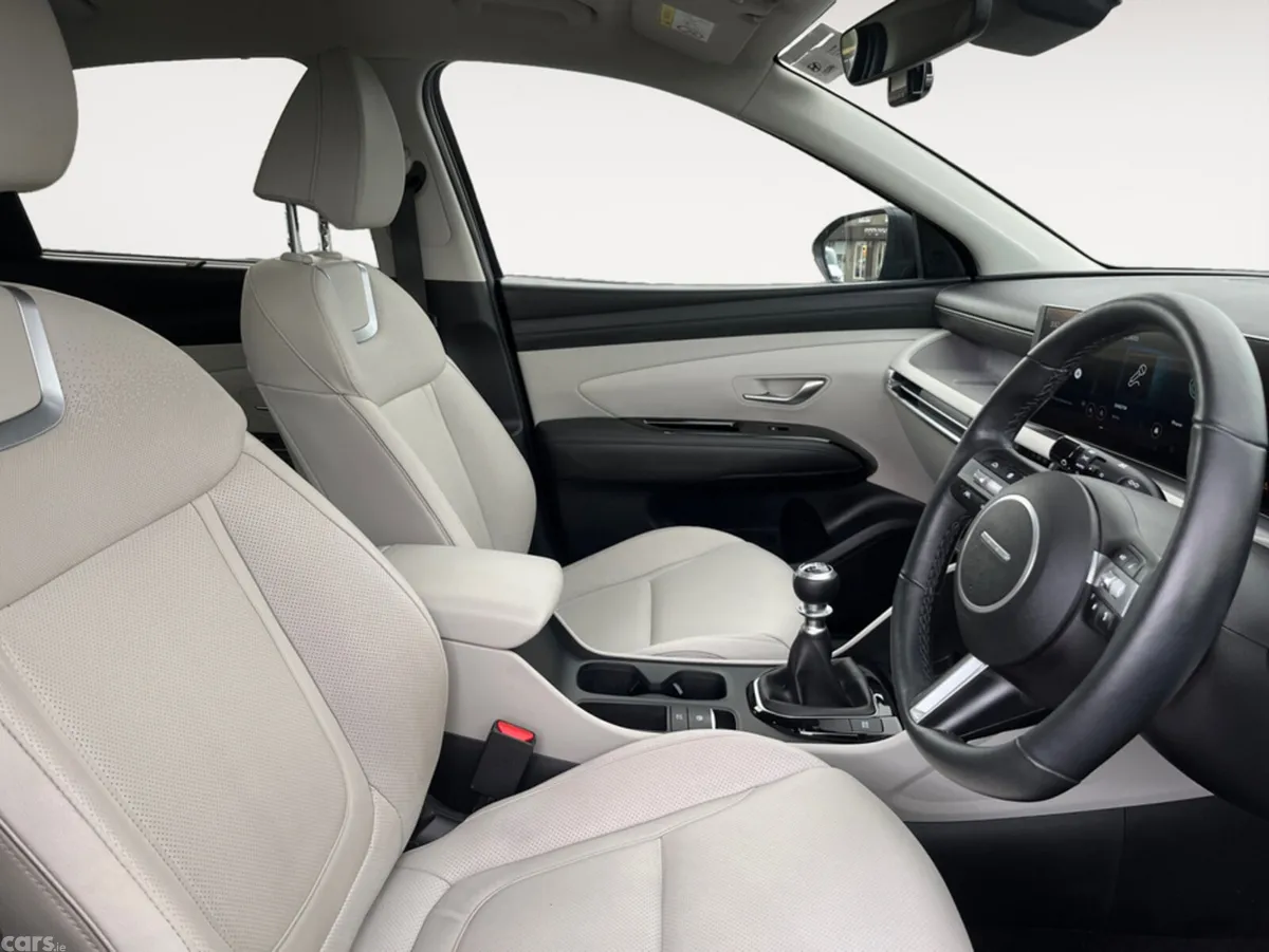 Hyundai Tucson MPV, Diesel, 2025, Black
