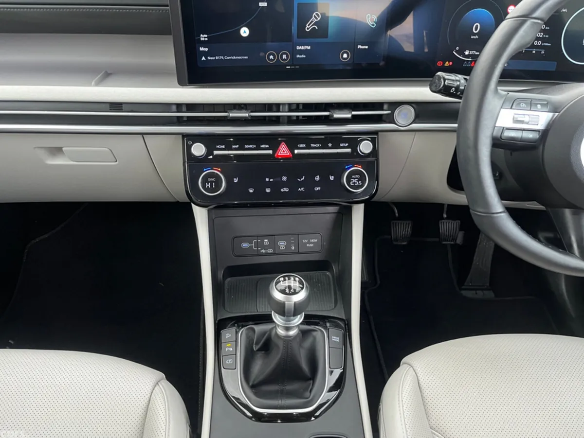Hyundai Tucson MPV, Diesel, 2025, Black