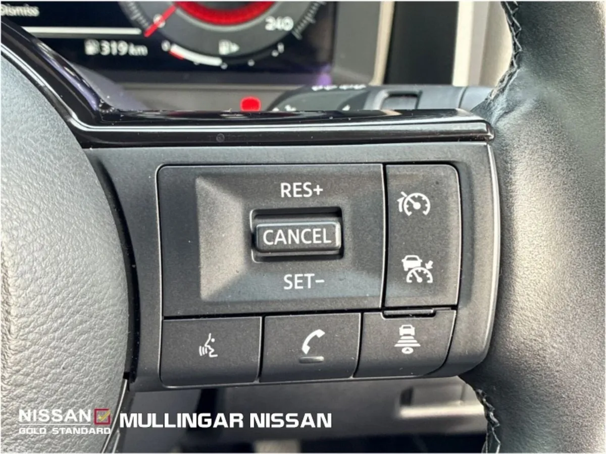 Nissan Qashqai MPV, Petrol, 2023, Blue