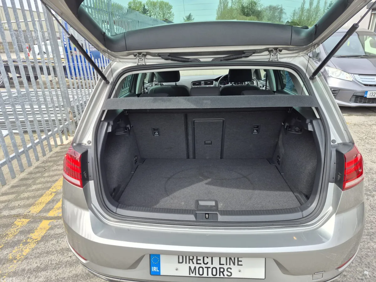 Volkswagen Golf Hatchback, Petrol, 2018, Grey