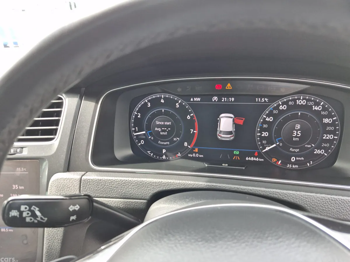 Volkswagen Golf Hatchback, Petrol, 2018, Grey