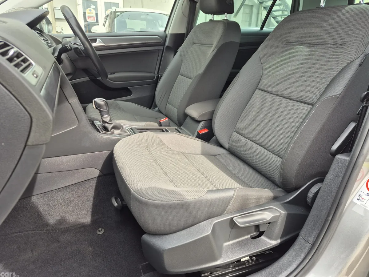 Volkswagen Golf Hatchback, Petrol, 2018, Grey