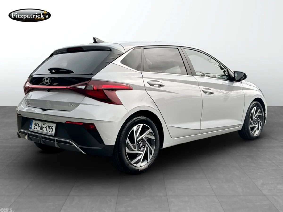 Hyundai i20 Hatchback, Petrol, 2025, Grey