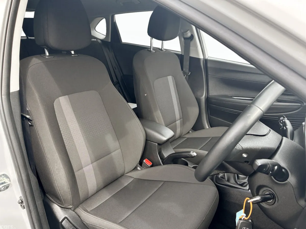 Hyundai i20 Hatchback, Petrol, 2025, Grey