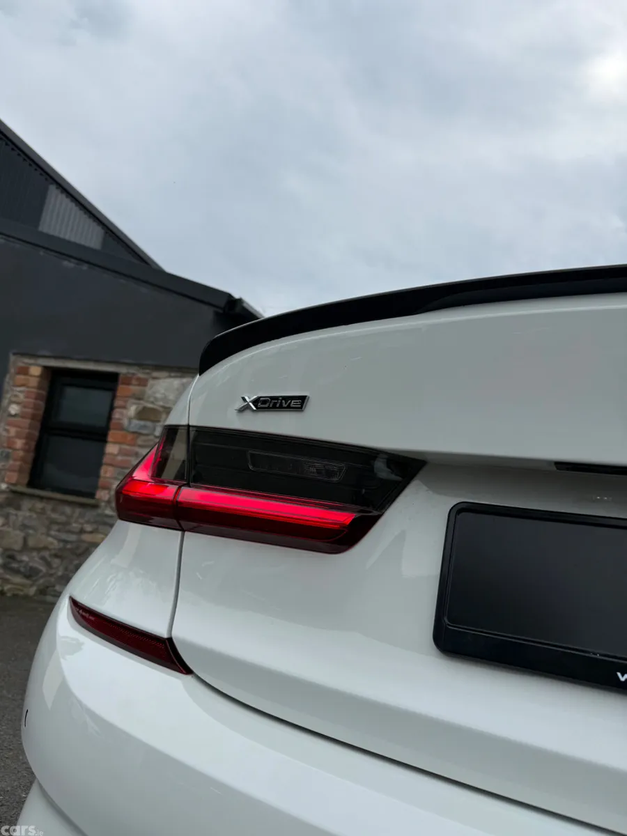 BMW 3-Series Saloon, Diesel, 2019, White