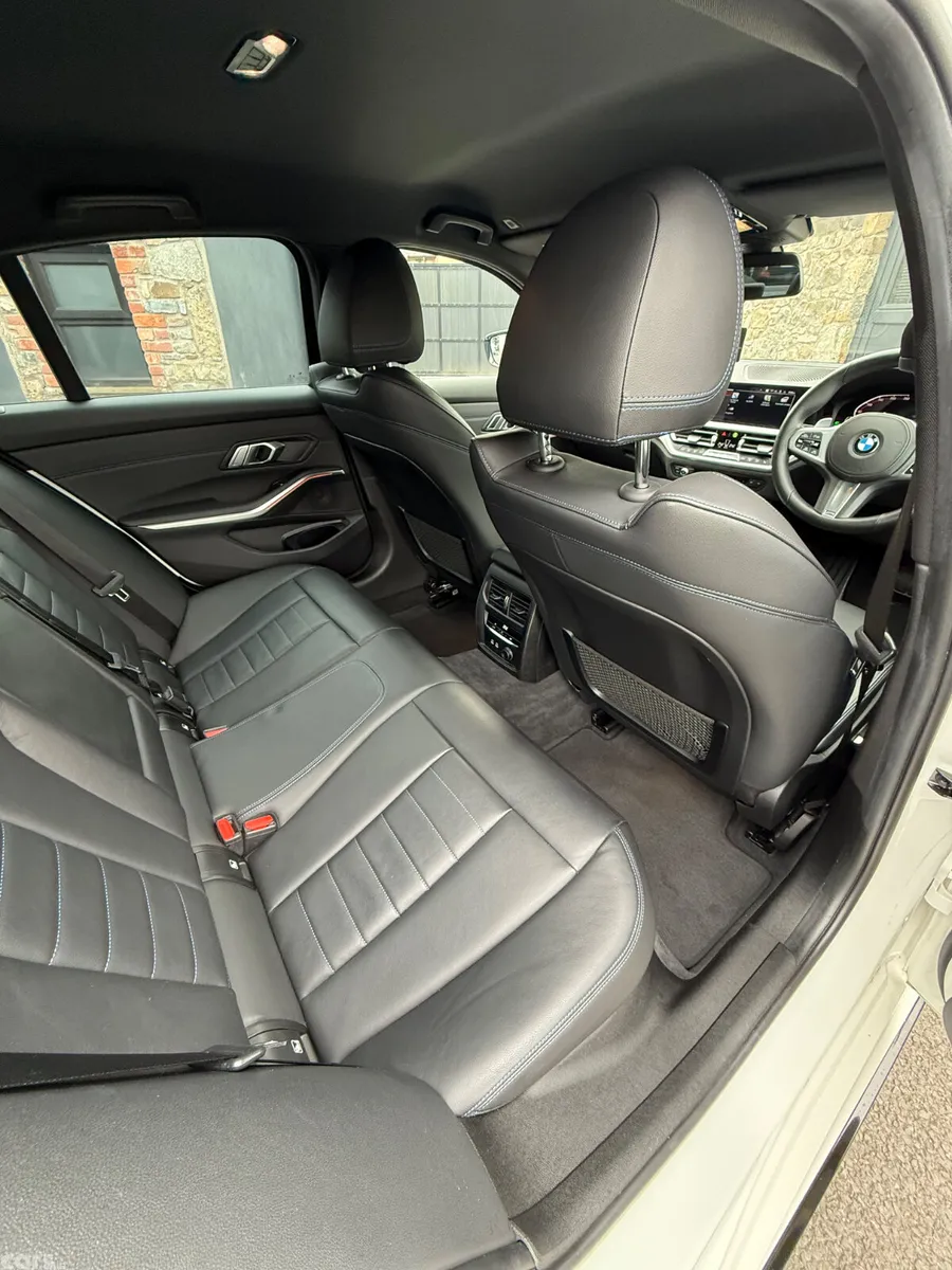 BMW 3-Series Saloon, Diesel, 2019, White