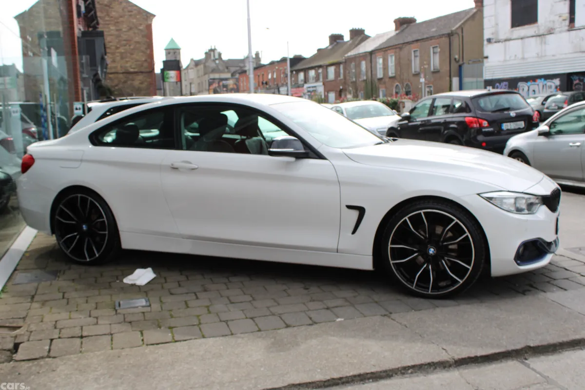 BMW 4-Series Coupe, Diesel, 2016, White