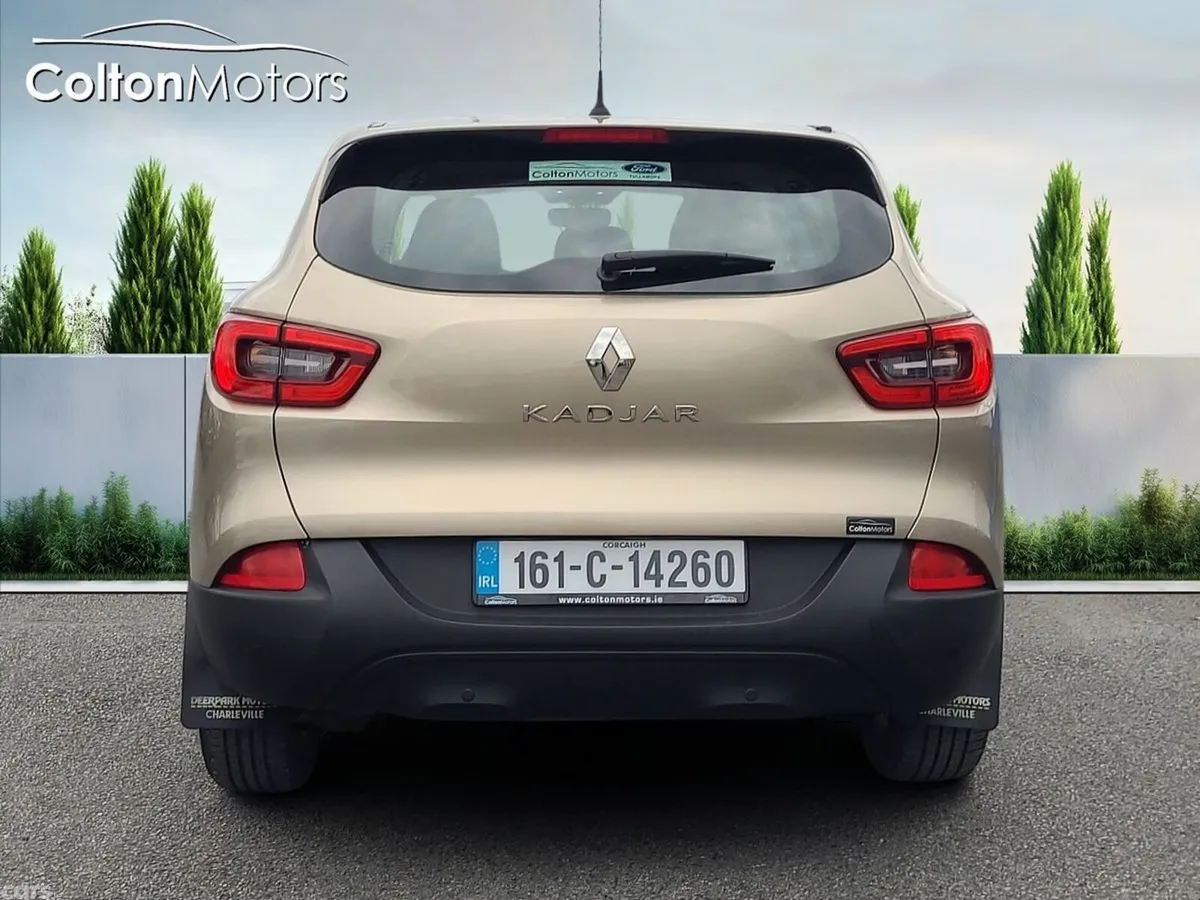 Renault Kadjar SUV, Petrol, 2016, Gold