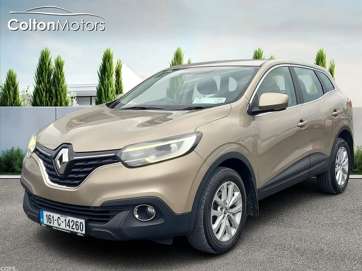 Renault Kadjar SUV, Petrol, 2016, Gold