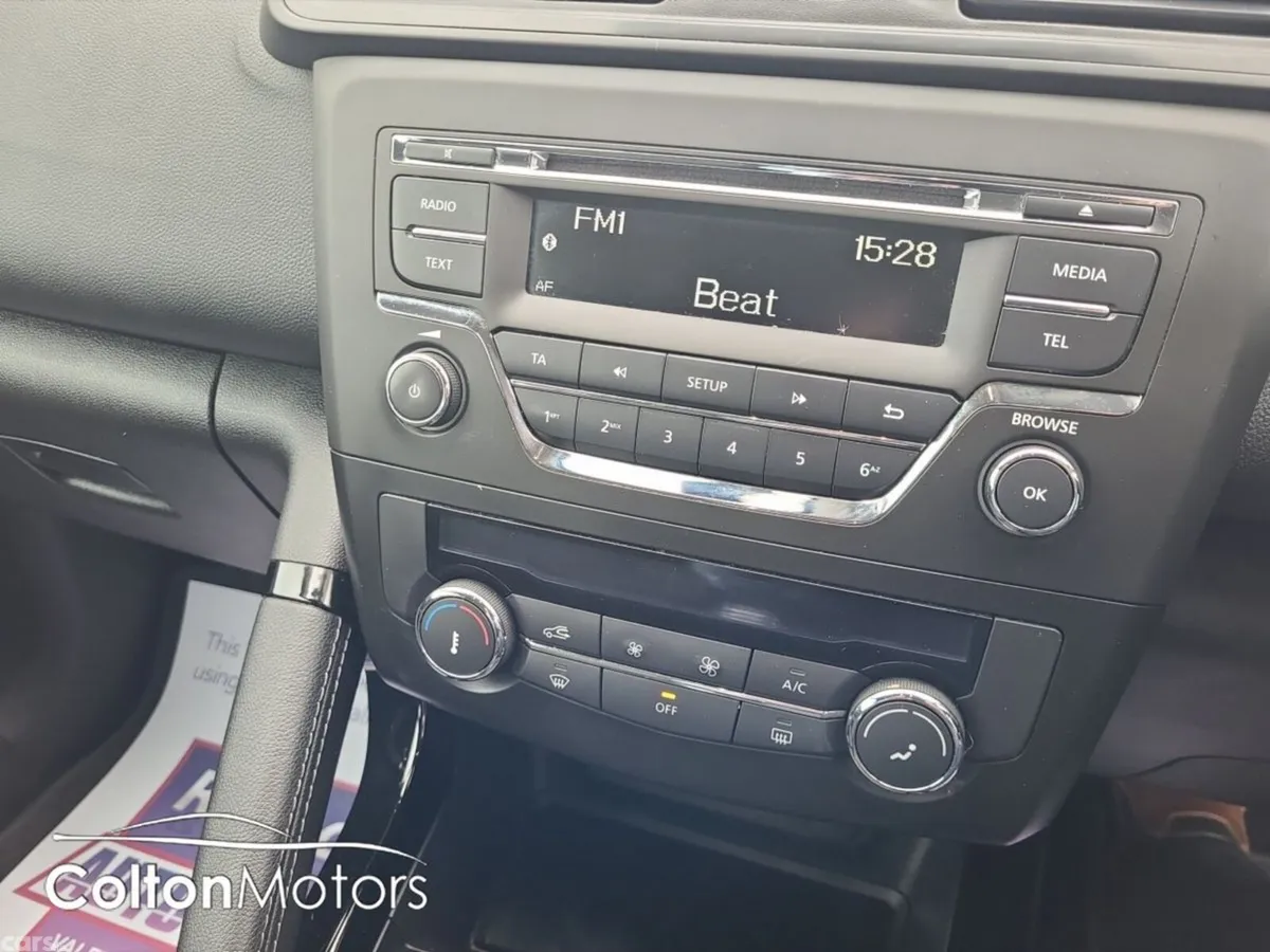 Renault Kadjar SUV, Petrol, 2016, Gold