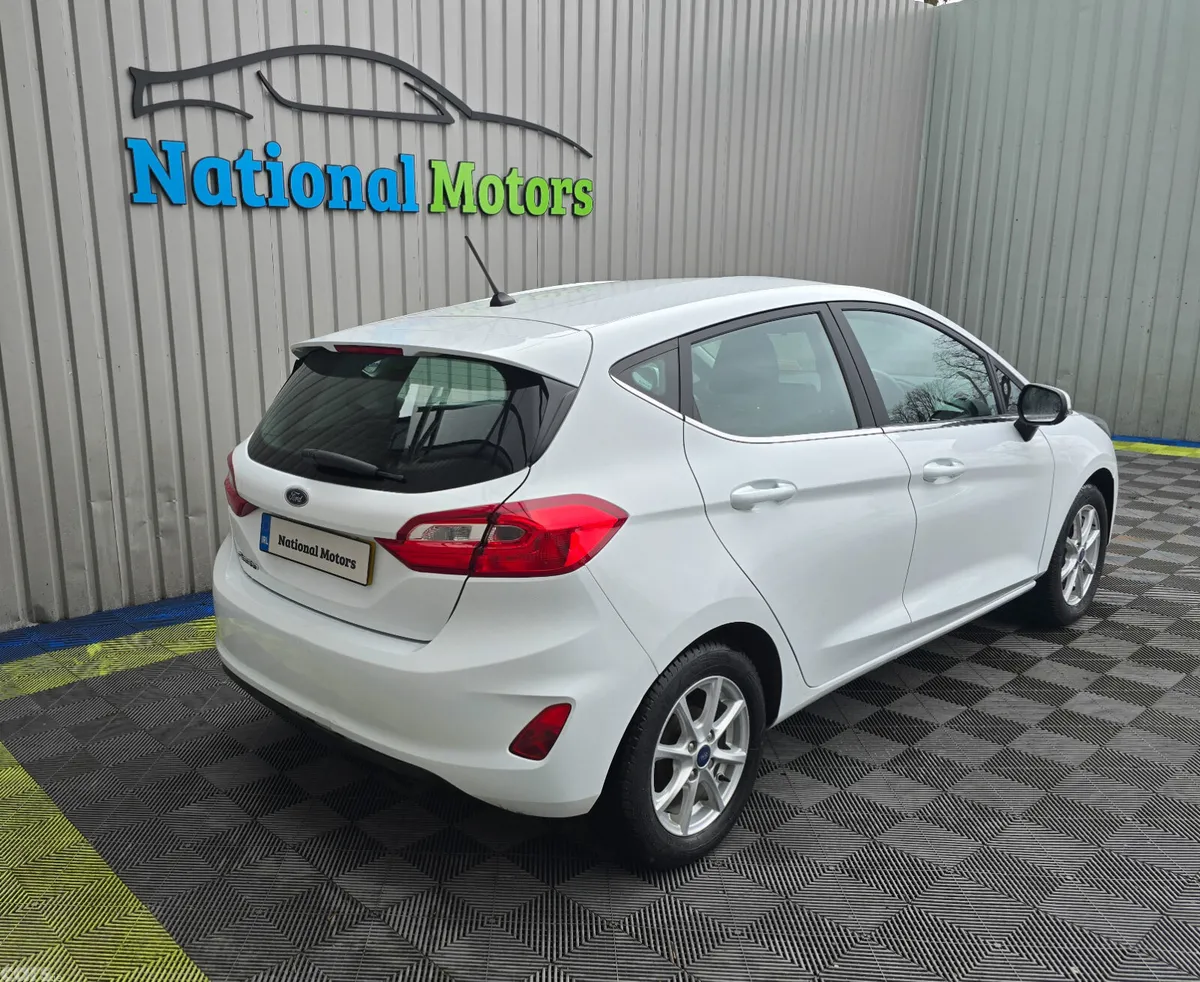 Ford Fiesta Hatchback, Petrol, 2019, White