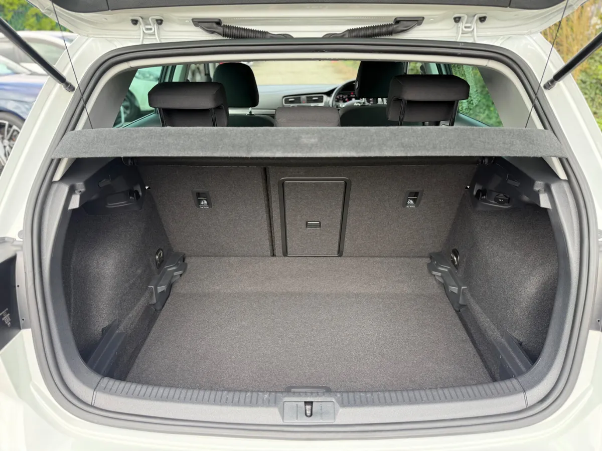 Volkswagen Golf Hatchback, Petrol, 2019, White