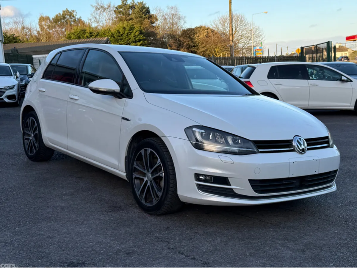 Volkswagen Golf Hatchback, Petrol, 2015, White