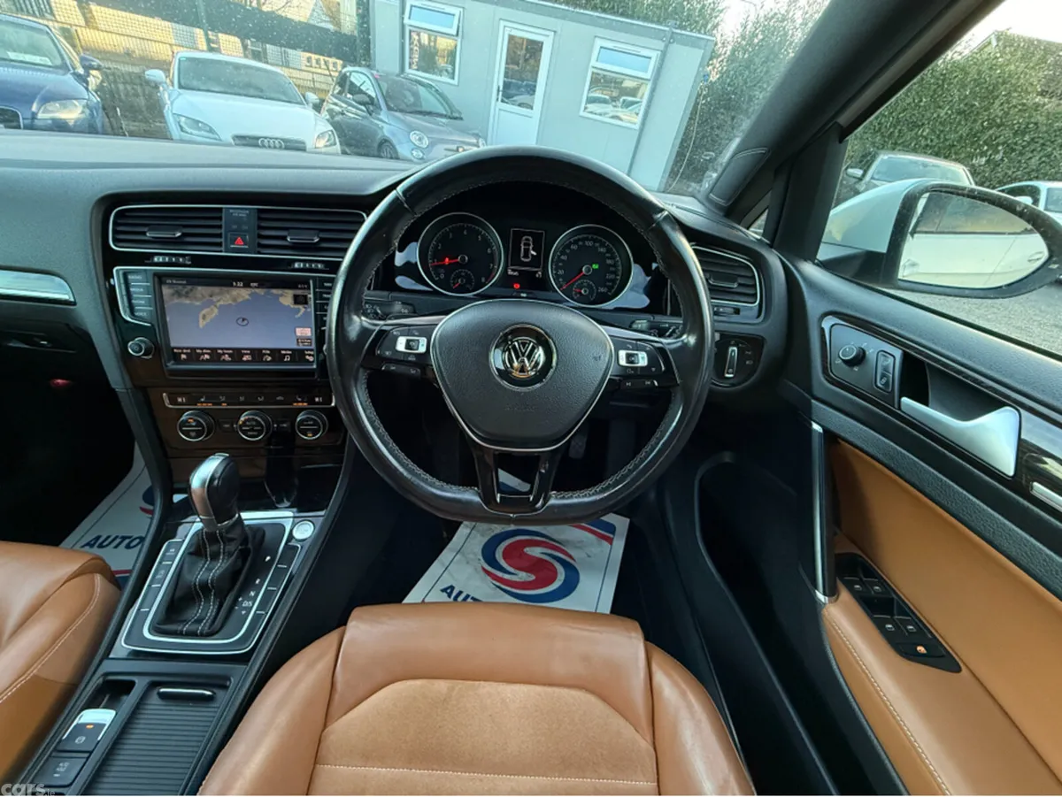 Volkswagen Golf Hatchback, Petrol, 2015, White
