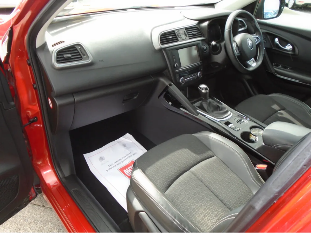 Renault Kadjar SUV, Diesel, 2015, Red