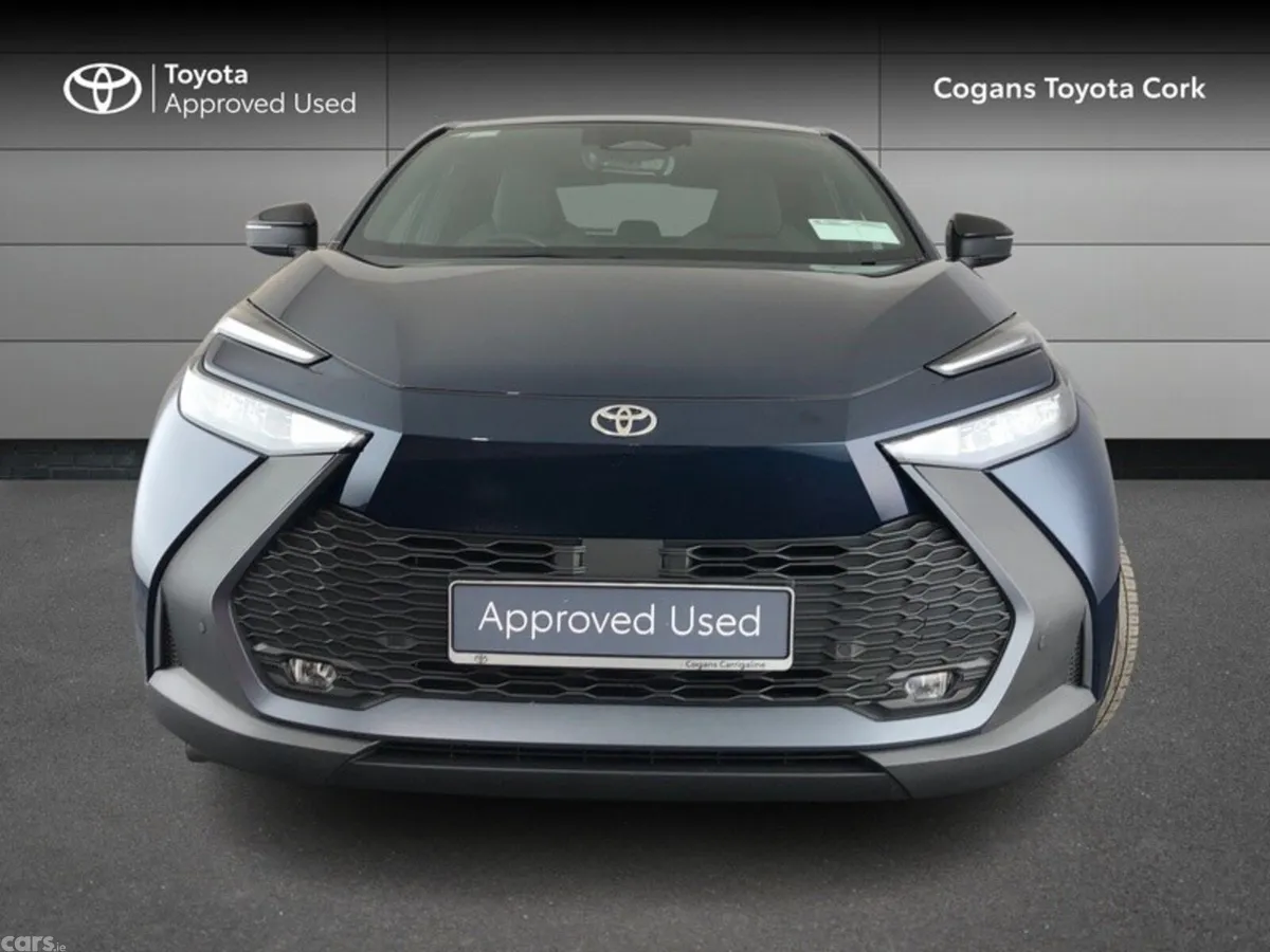 Toyota C-HR SUV, Petrol Hybrid, 2025, Blue