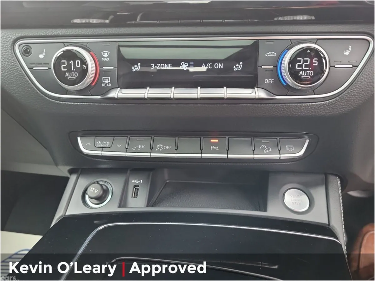 Audi Q5 SUV, Petrol Plug-in Hybrid, 2024, Grey