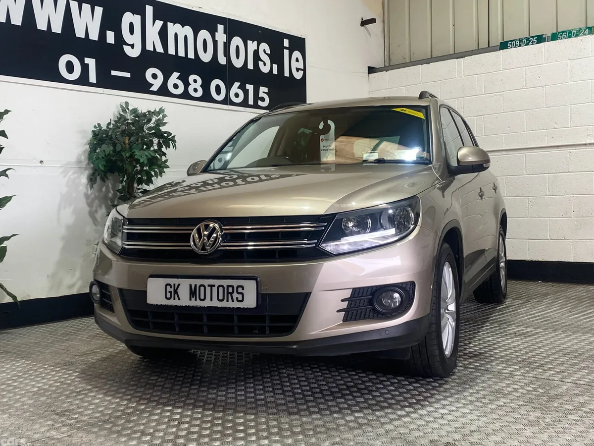 Volkswagen Tiguan SUV, Diesel, 2014, Brown