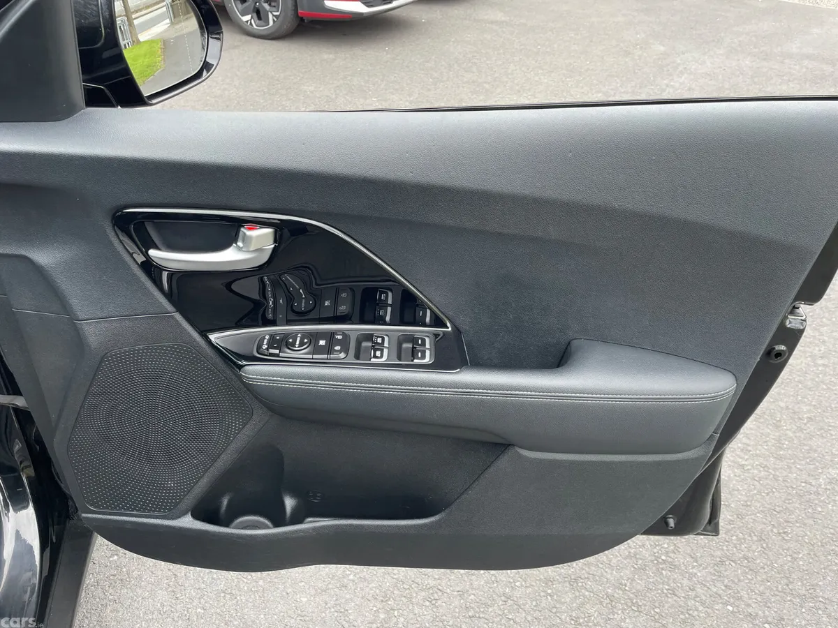 Kia Niro SUV, Petrol Hybrid, 2018, Black