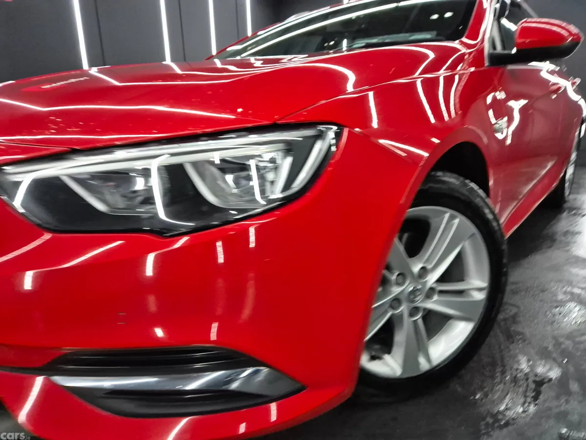 Vauxhall Insignia Estate, Diesel, 2018, Red