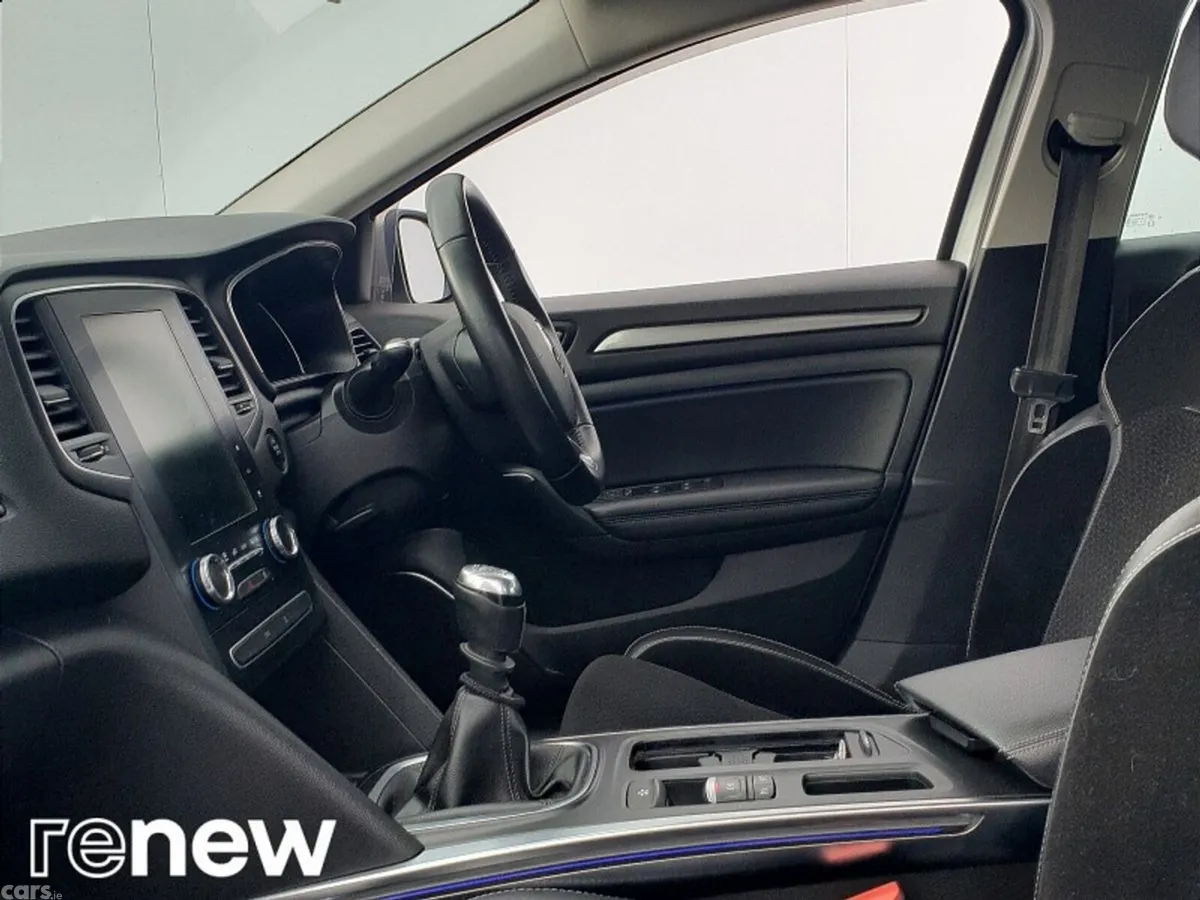 Renault Megane Saloon, Diesel, 2019, Grey
