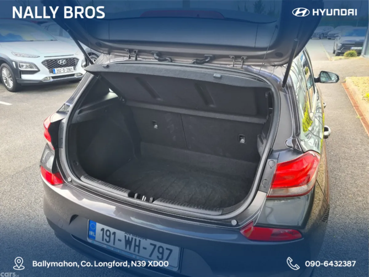Hyundai i30 Hatchback, Diesel, 2019, Brown