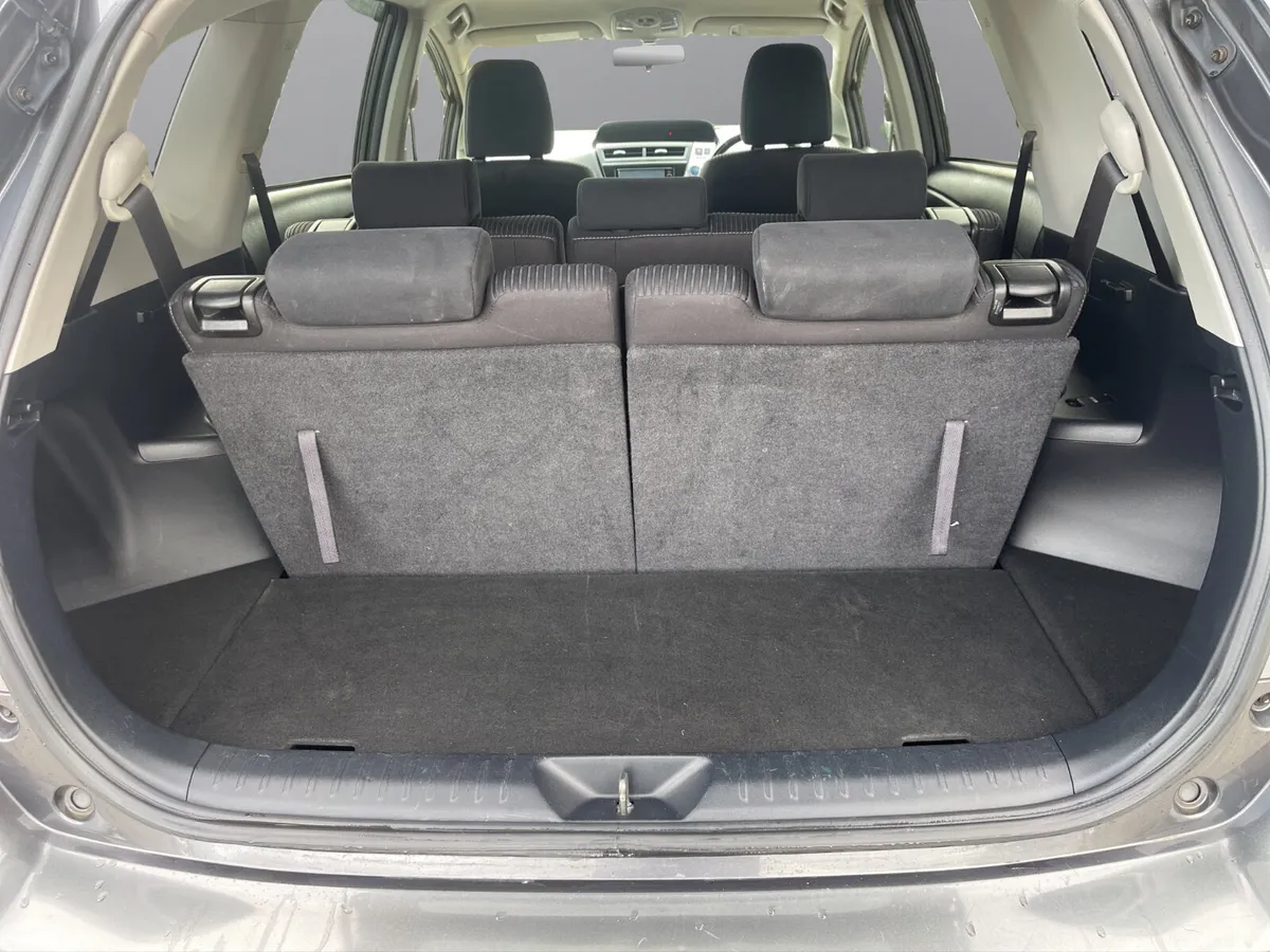 Toyota Prius Hatchback, Petrol Hybrid, 2015, Grey