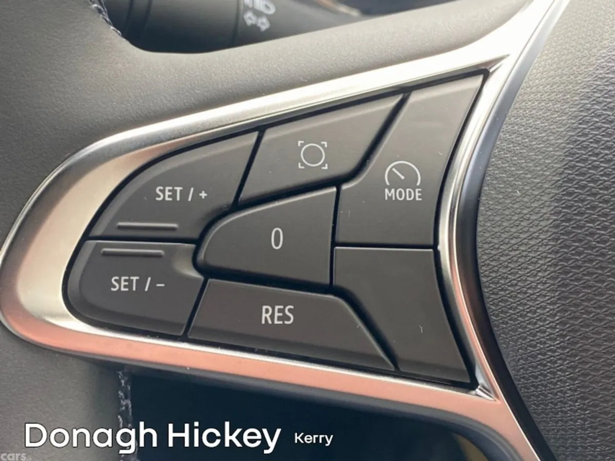 Renault Captur SUV, Petrol, 2026, Grey