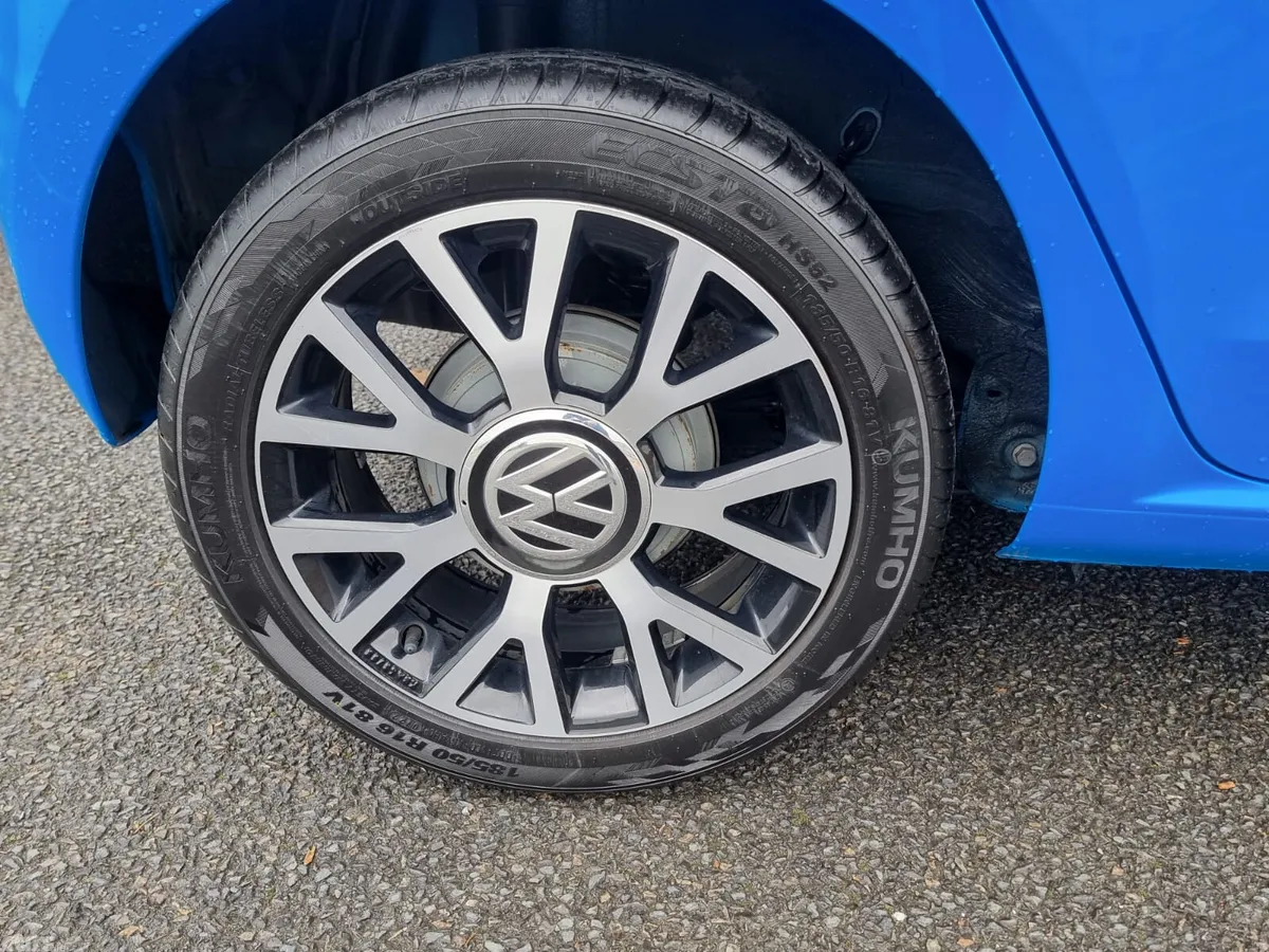 Volkswagen up! Hatchback, Petrol, 2015, Blue