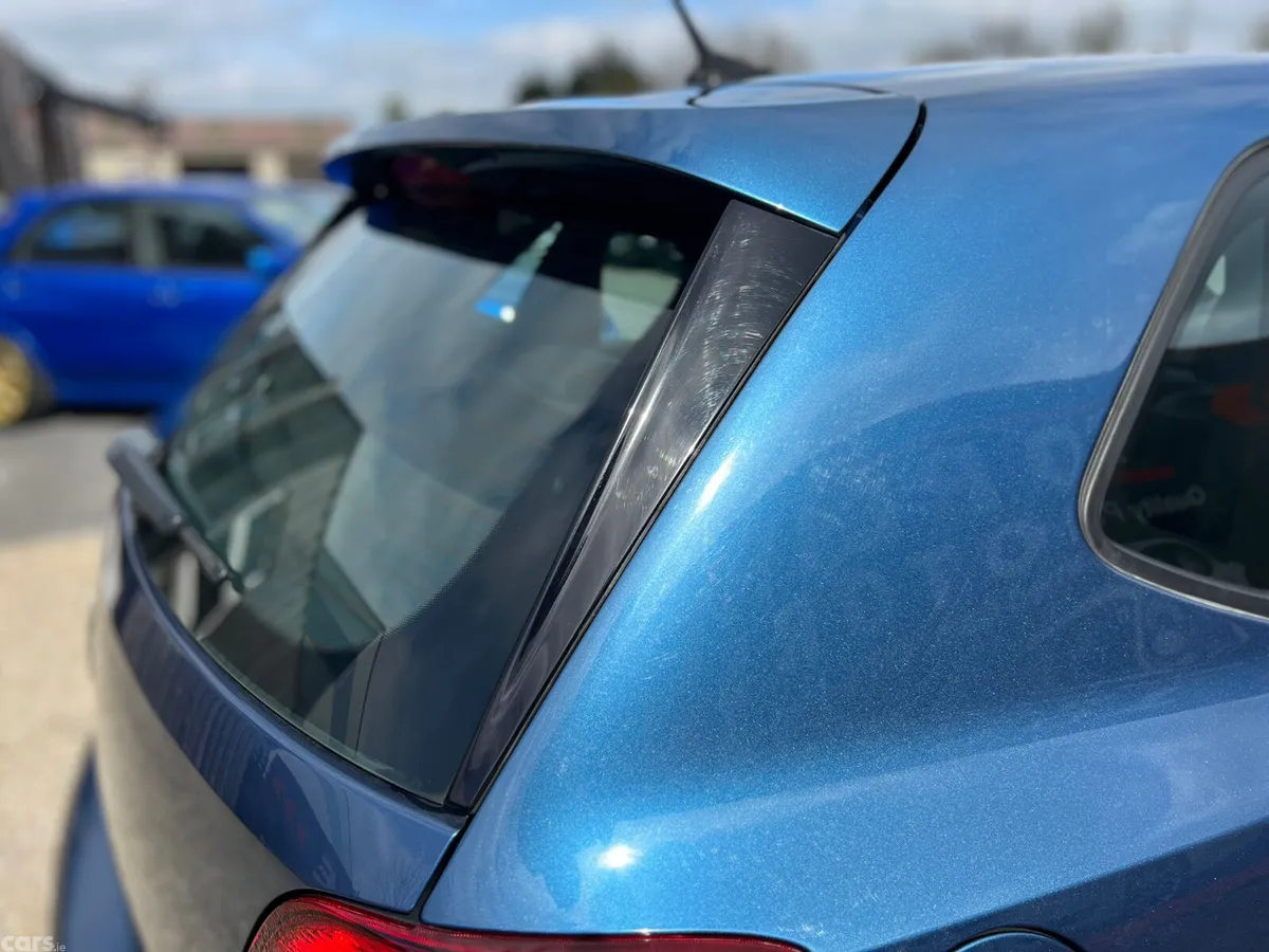 Volkswagen Polo Hatchback, Petrol, 2015, Blue