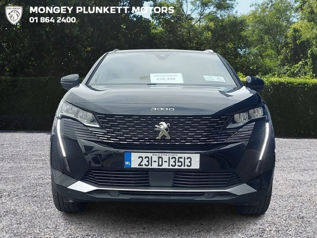 Peugeot 3008 MPV, Petrol, 2023, Black