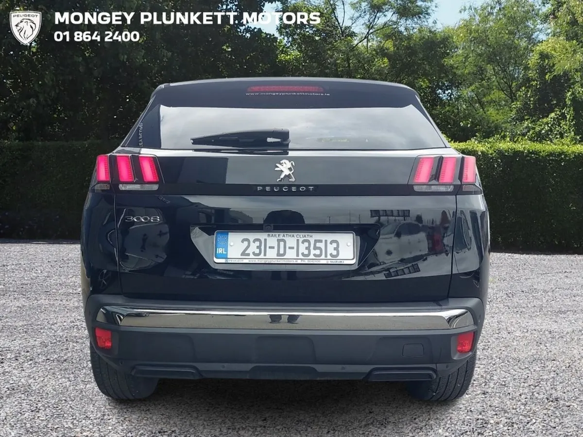 Peugeot 3008 MPV, Petrol, 2023, Black