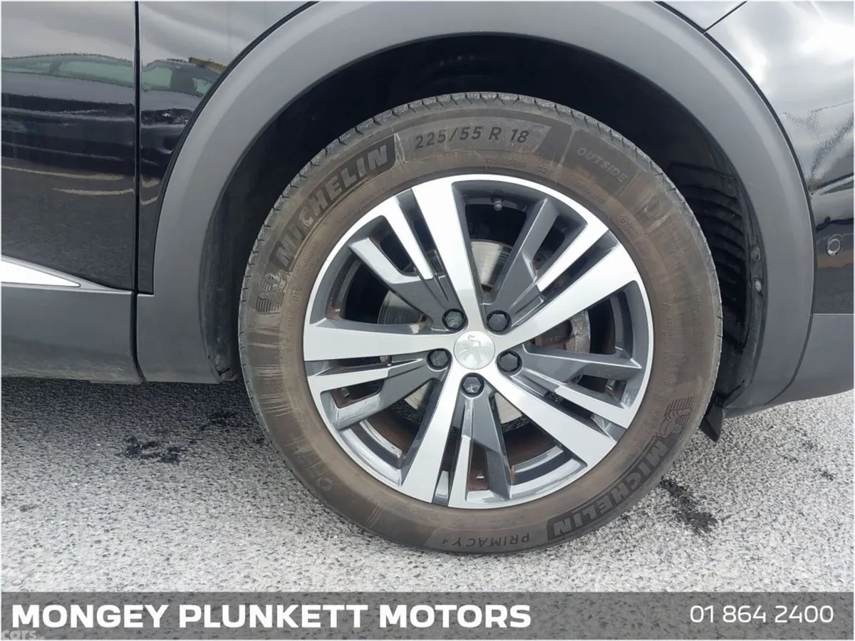 Peugeot 3008 MPV, Petrol, 2023, Black