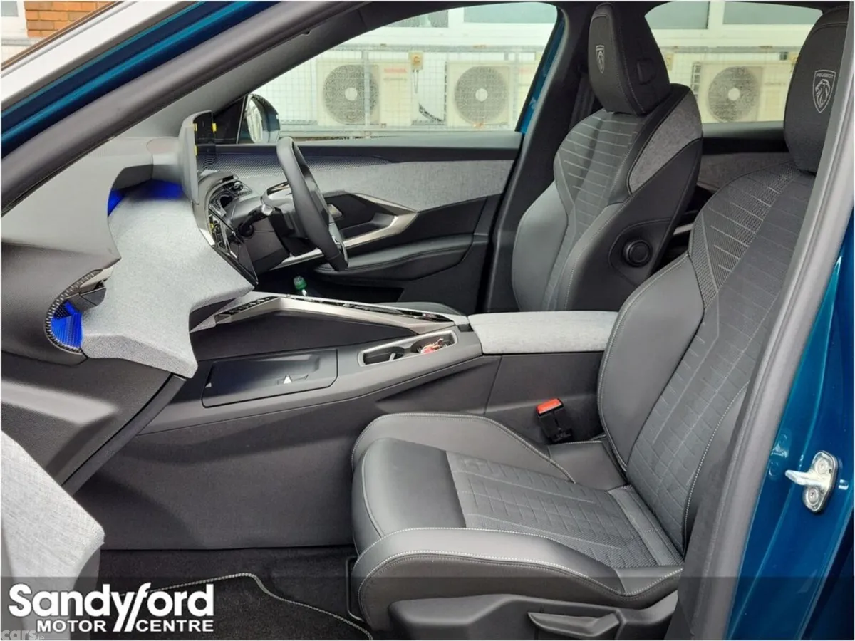 Peugeot 3008 SUV, Petrol Hybrid, 2026, Blue