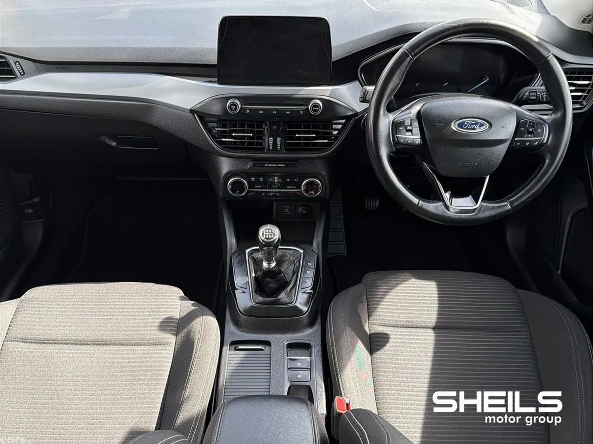 Ford Focus Hatchback, Petrol, 2023, Black