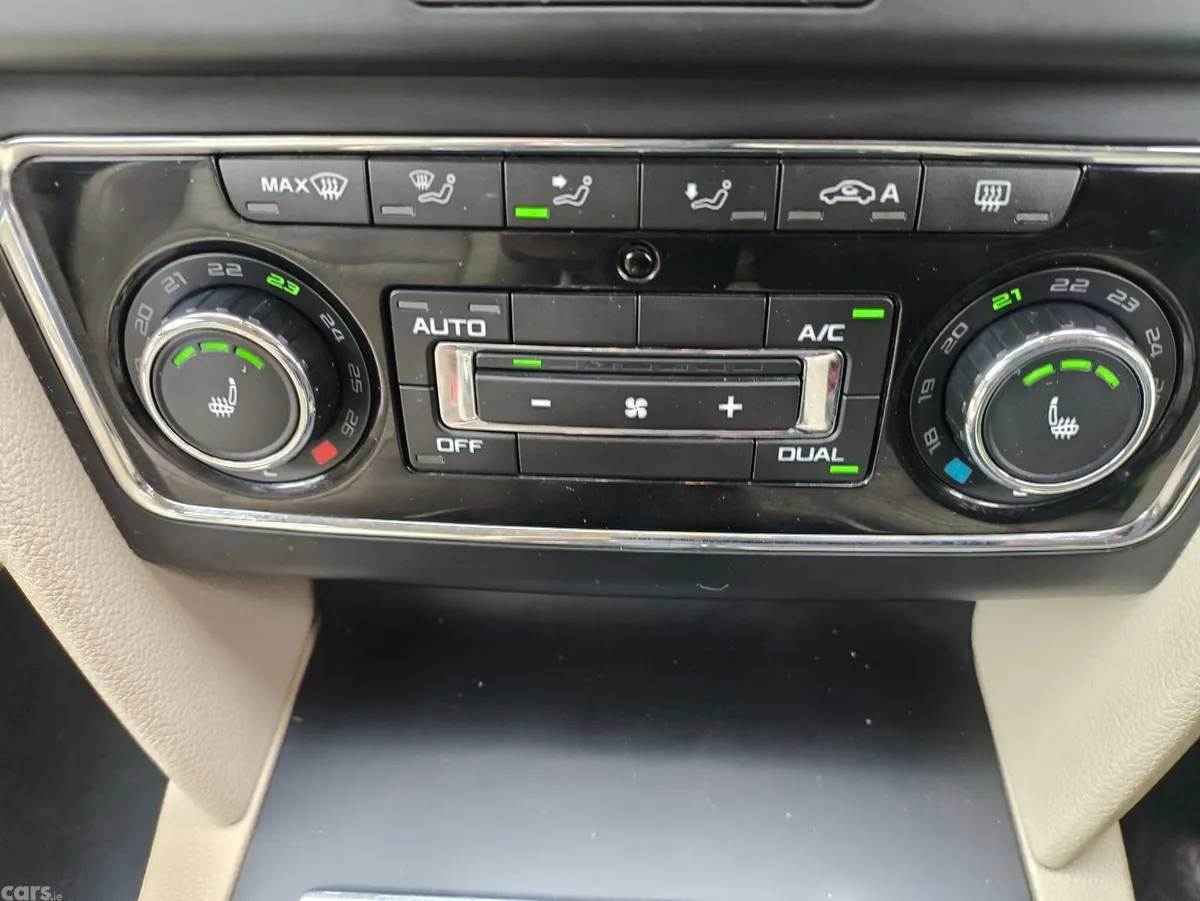 Skoda Superb Saloon, Diesel, 2015, Black