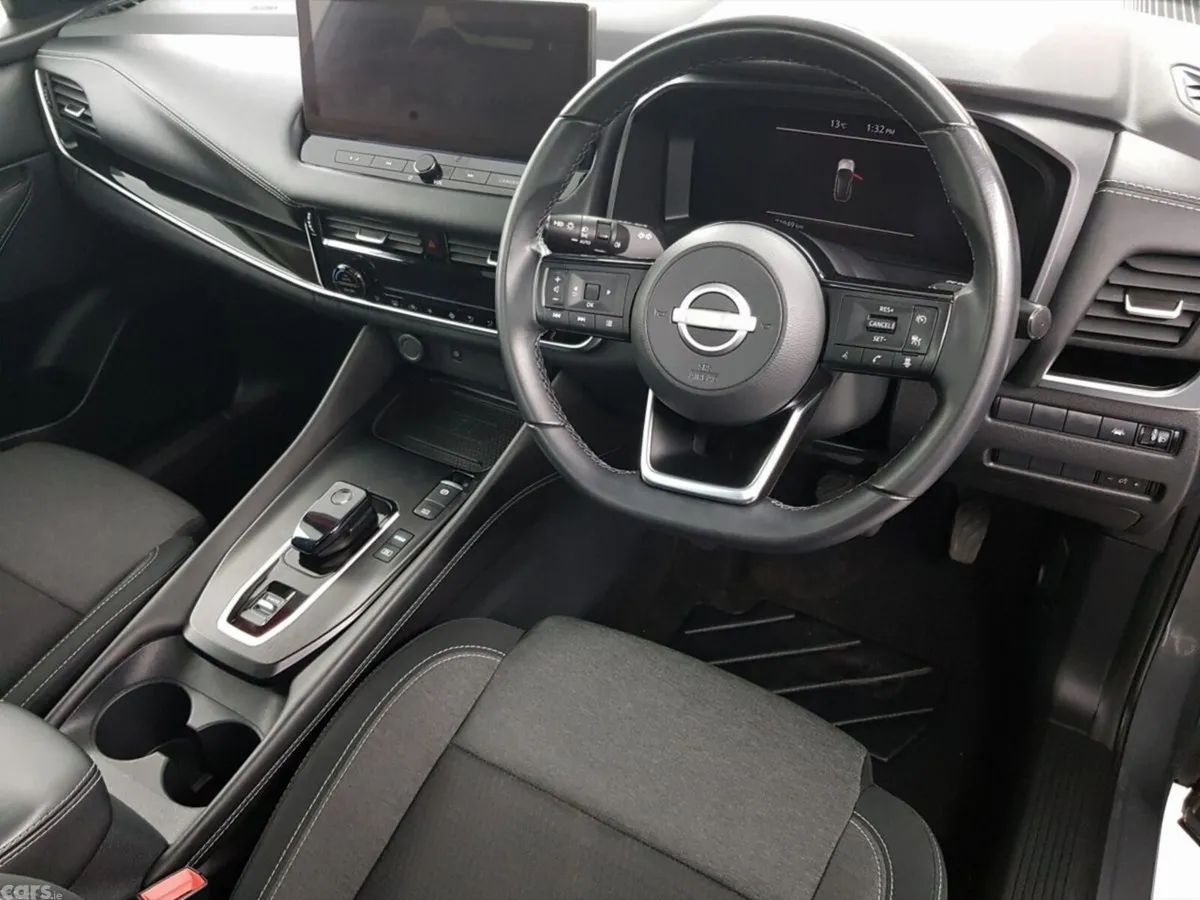 Nissan Qashqai MPV, Petrol, 2023, Grey