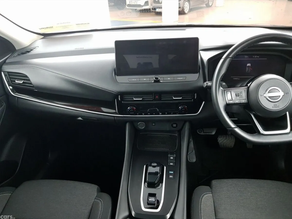 Nissan Qashqai MPV, Petrol, 2023, Grey