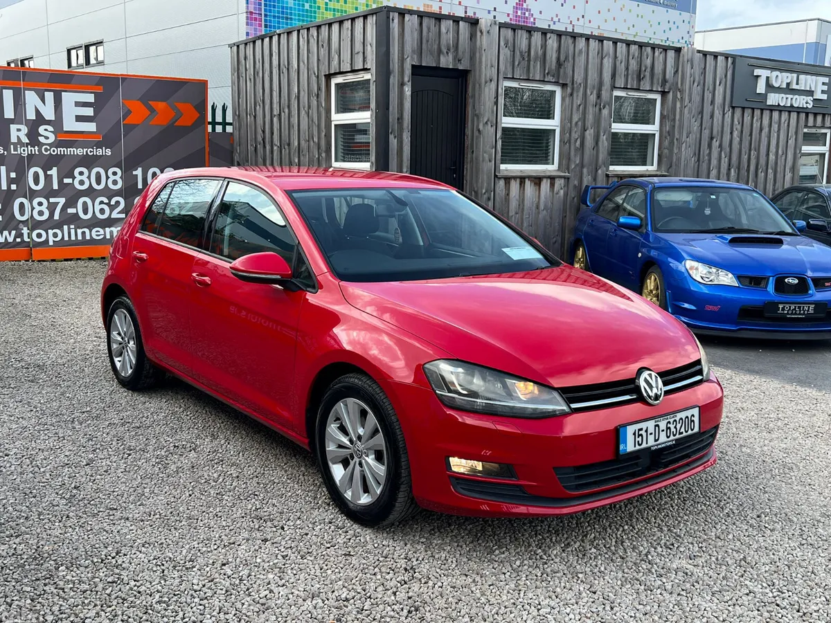 Volkswagen Golf Hatchback, Petrol, 2015, Red