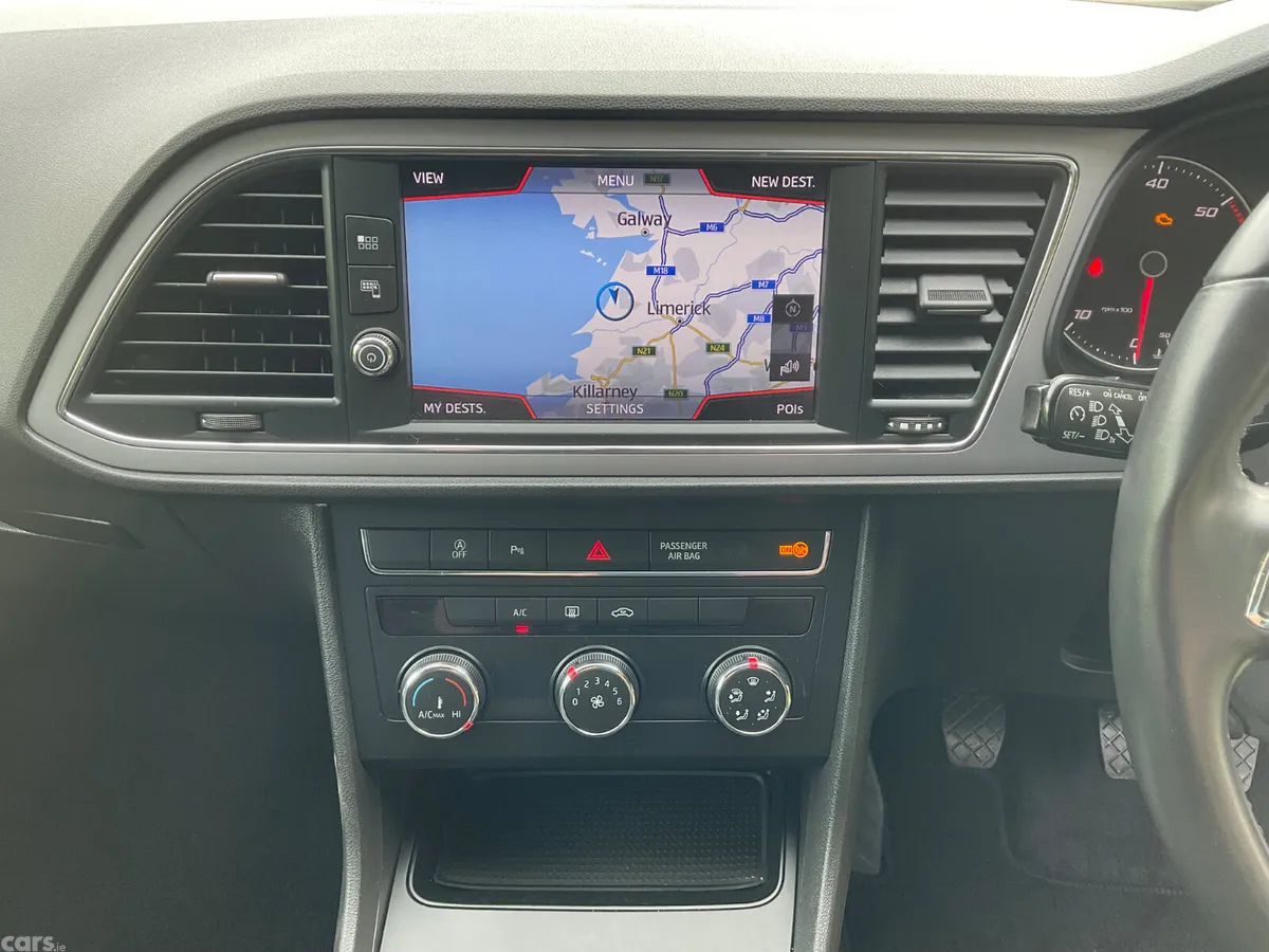 SEAT Leon Hatchback, Diesel, 2020, White