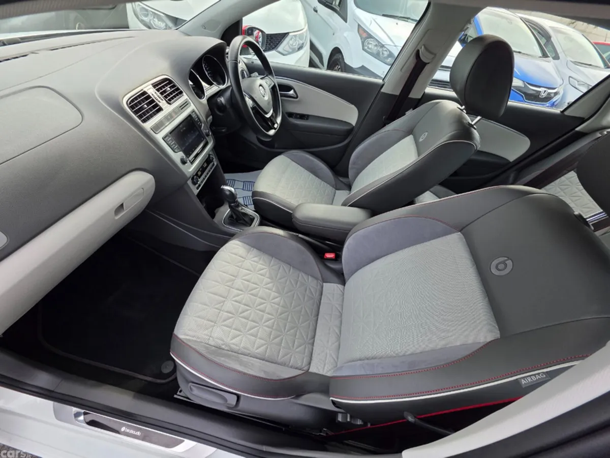 Volkswagen Polo Hatchback, Petrol, 2016, White