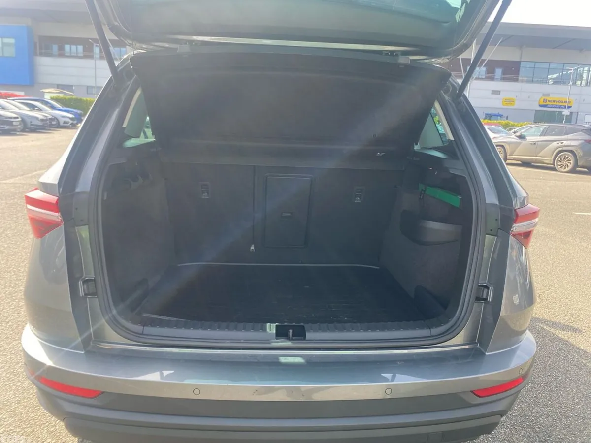 Skoda Karoq Estate, Petrol, 2024, Grey