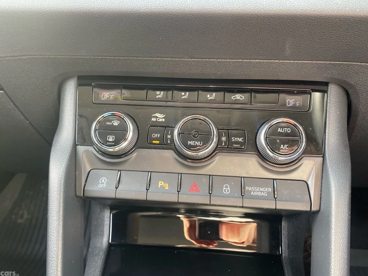Skoda Karoq Estate, Petrol, 2024, Grey