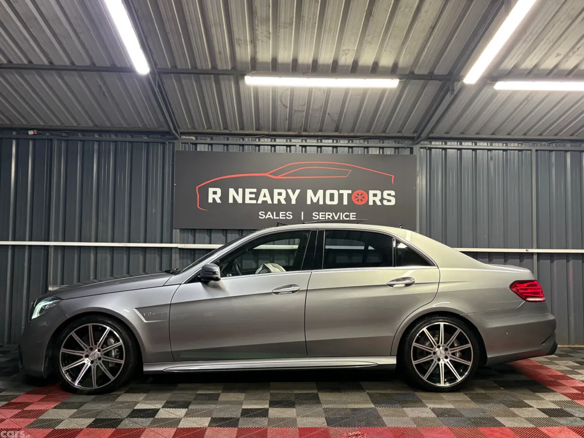 Mercedes-Benz E-Class Saloon, Petrol, 2014, Silver