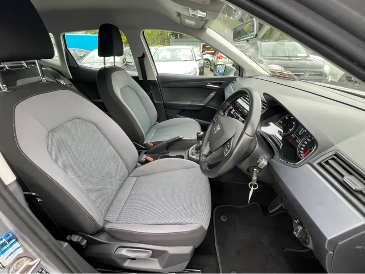 SEAT Arona Hatchback, Diesel, 2018, Grey