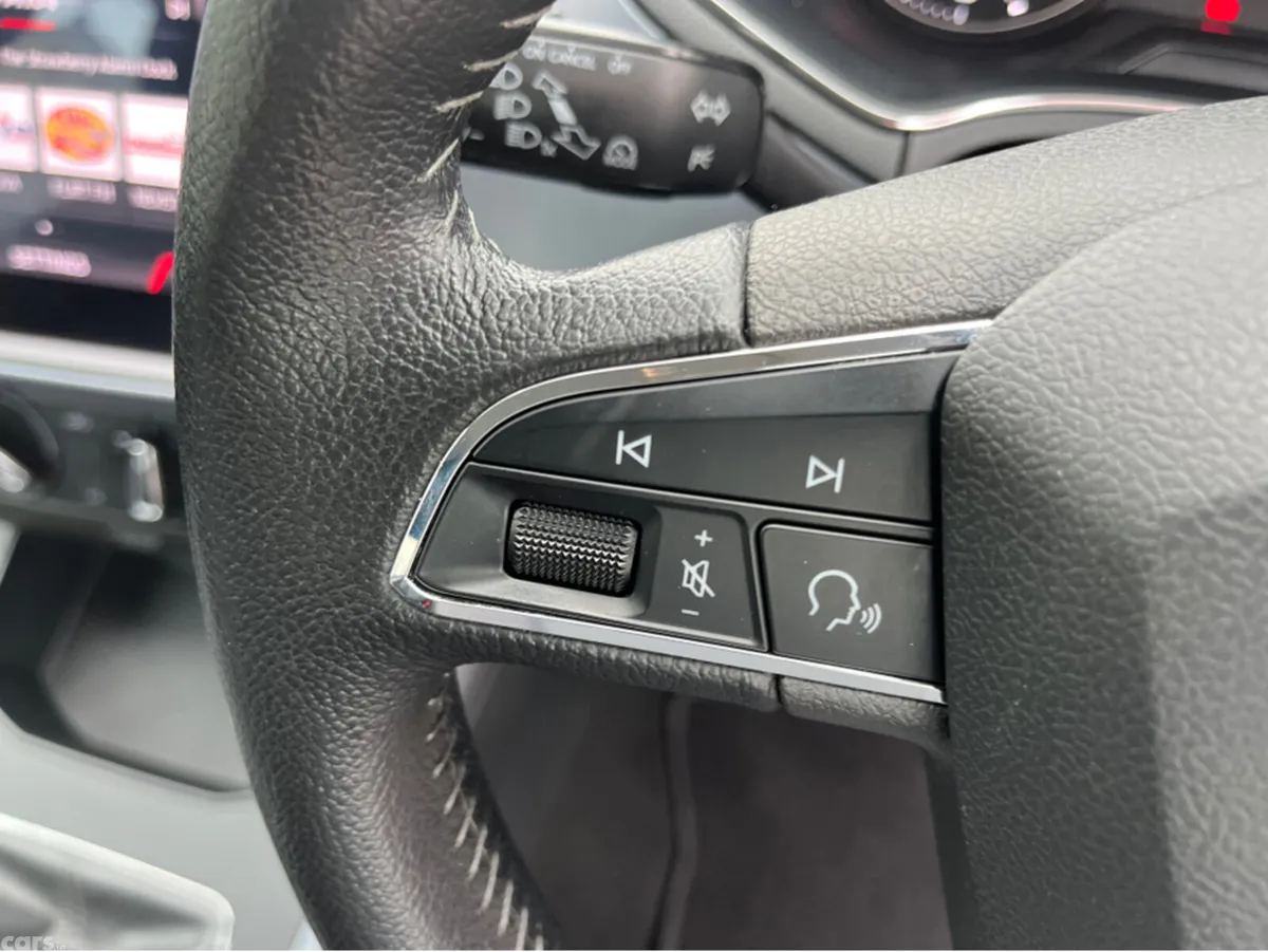SEAT Arona Hatchback, Diesel, 2018, Grey