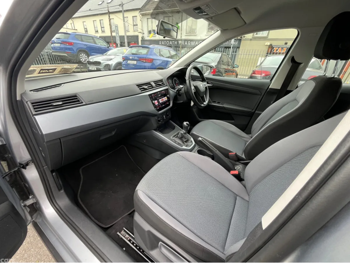 SEAT Arona Hatchback, Diesel, 2018, Grey